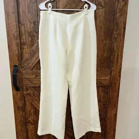 NWT Talbot white Womens 14 petite straight leg slacks - flaw shown in picture! - Picture 4 of 5